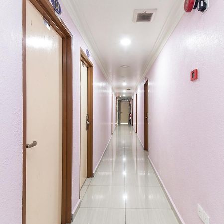 Super Oyo 258 Hotel Smc Alam Avenue Shah Alam Exterior photo